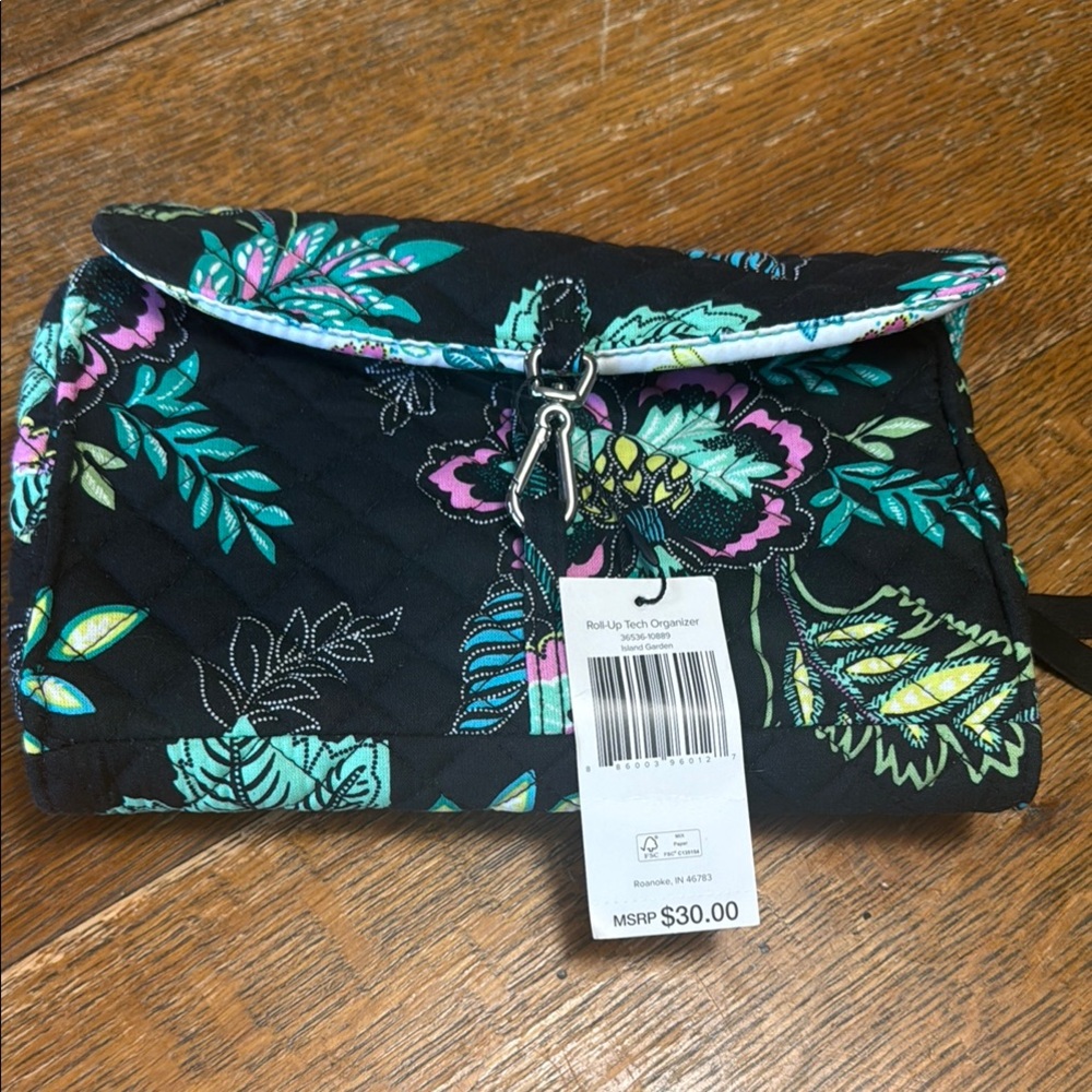 NWT Vera Bradley Island Garden Roll-Up Tech Organizer